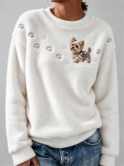 Chien Yorkie dans la neige Empreintes de pattes et flocons de neige pour femmes Sweat-shirt confortable en flanelle