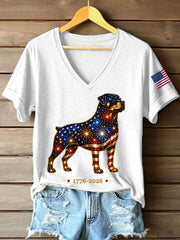 Cadeau de chien Fireworks pour femmes pour les amoureux des chiens Casual V-Neck Tee